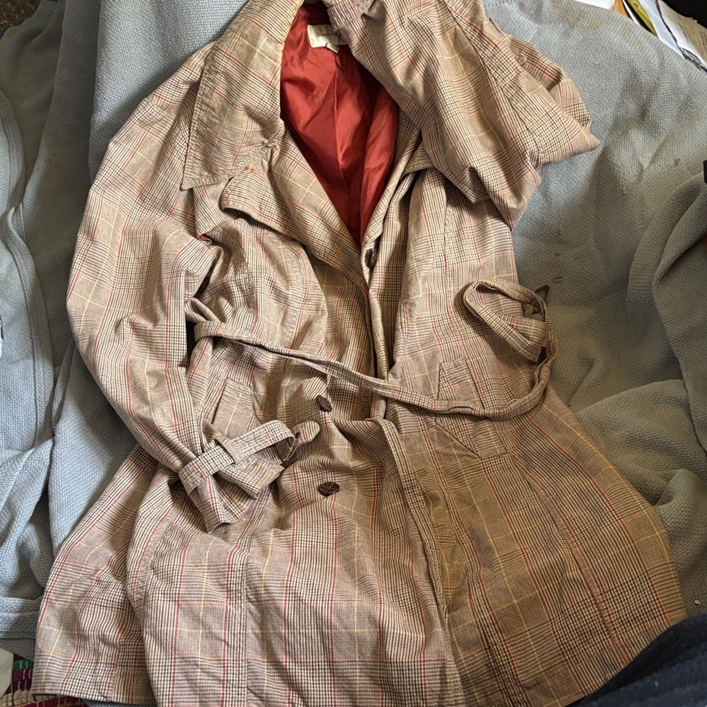 Good Looking Plaid Trench Coat in Brown, Tan, Rust